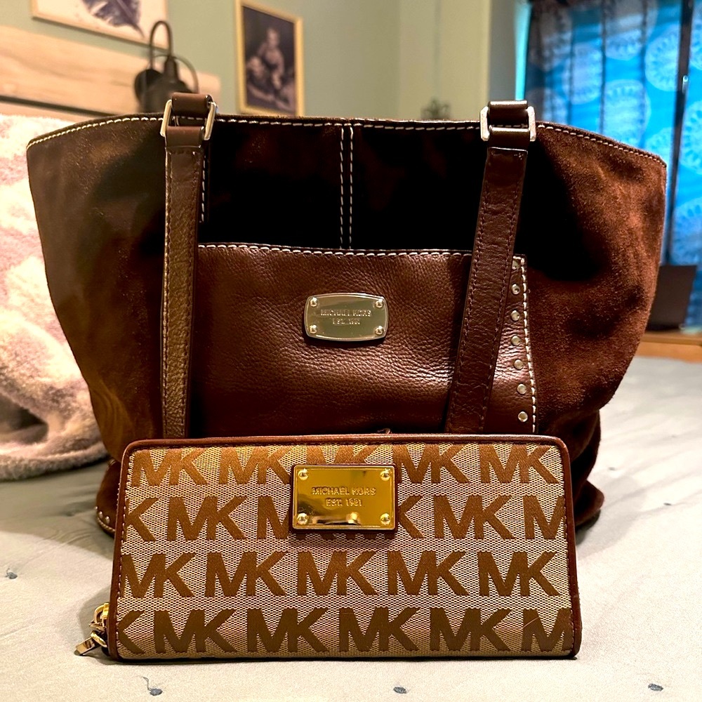 Michael Kors purse and wallet set